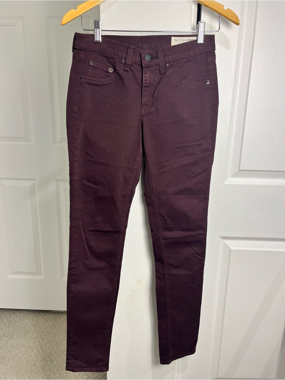 Rag n Bone Skinny Jeans/Legging Burgundy/Plum Size 27 EUC